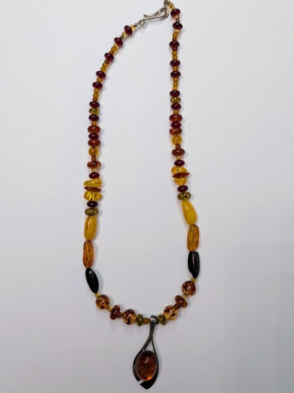 Vintage Baltic Amber Beaded Necklace Sterling Silver Amber Pendant - Picture 6 of 6